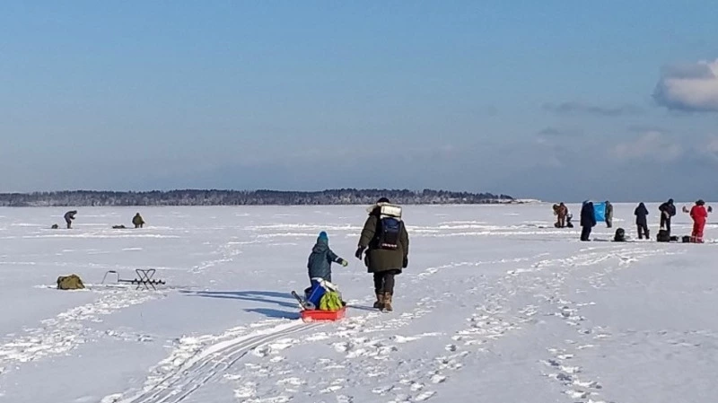 Сахалинские рыбаки мечтают о большом жоре