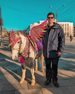 Ведущий тревел-шоу «Пора валить!» поделился впечатлениями о Южно-Сахалинске