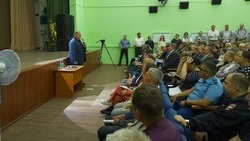 Жителям «плавучего» дома в селе Огоньки обещали построить новое жилье