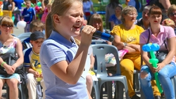 Южносахалинцев приглашают принять участие в конкурсе «Караоке–онлайн»