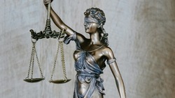 Прилетел на заработки и стал мошенником: житель Ишимбая продавал несуществующую икру сахалинцам