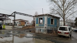 Жители Южно-Сахалинска заинтересовались заброшенным зданием на проспекте Мира