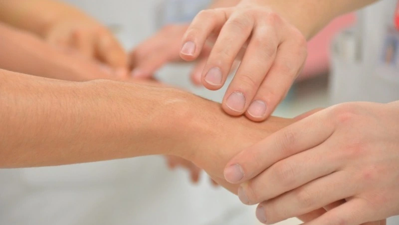 «Проводники здоровья» возьмут под опеку 150 тысяч человек на Сахалине