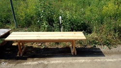 Вандалы украли скамейку с автобусной остановки в Поронайске