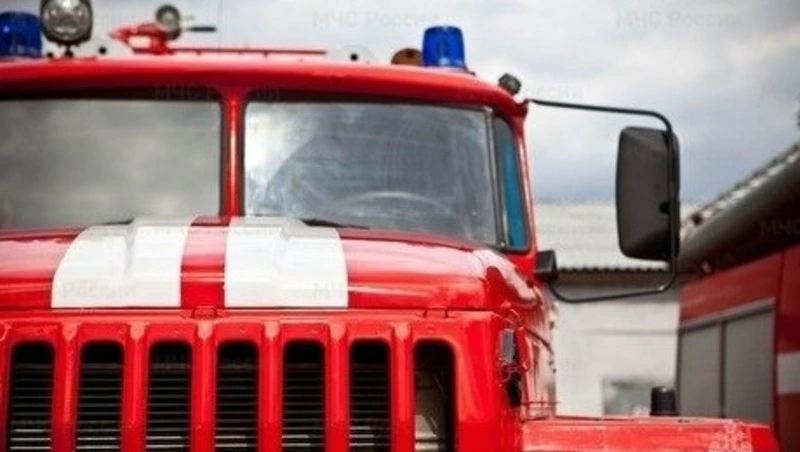 Пожарные ликвидировали возгорание в сахалинском поселке Тымовское