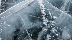 Спасатели запретили выходить на лед 20 февраля на Сахалине