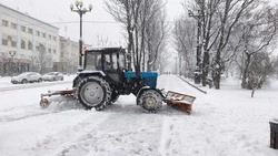 Более 60 единиц техники вышло на расчистку улиц Южно-Сахалинска 