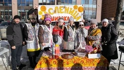 Блинный чемпионат в СахГУ: студенты проводили зиму с размахом