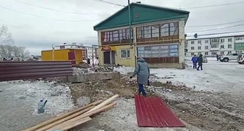 Соседи рассказали о погибшей семье с двумя детьми в Тымовском 19 ноября