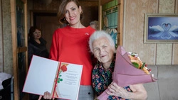 В Южно-Сахалинске ветеран ВОВ отметила 99-й день рождения