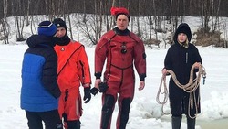На севере Сахалина учителя скинули в ледяную воду ради школьников