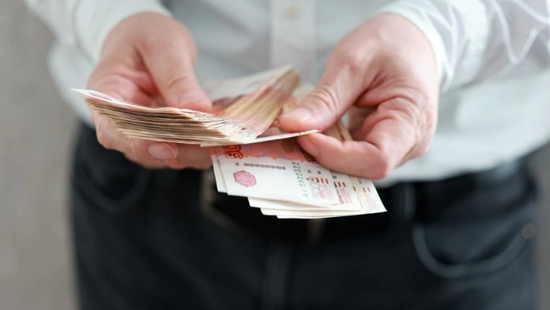 Пенсионер из Смирных получил штраф за очередные побои бывшей жены