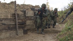 Мобилизованные прошли обучение под присмотром ветеранов на Сахалине
