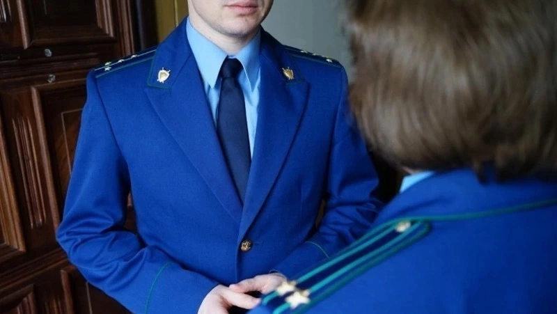 Сирота из Корсакова получила благоустроенную квартиру 