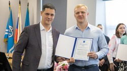 Добровольцев – участников ликвидации ЧС наградили в Южно-Сахалинске