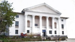 Здание центральной районной библиотеки в Холмске капитально отремонтируют к декабрю