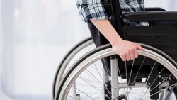 Инвалидов на Сахалине обеспечат средствами реабилитации до 1 ноября 2023 года