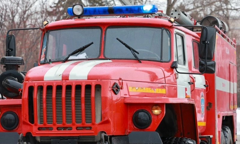 Огонь трижды за сутки угрожал жилым домам на Сахалине