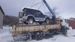 Жительница Курил передала свой внедорожник для бойцов СВО