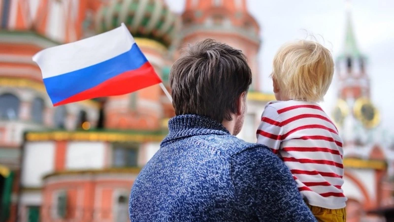 Часть жителей Южно-Сахалинска продлит отгулами и отпусками выходные на День России