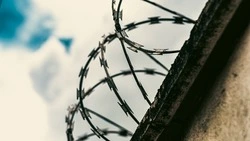 Неоднократно судимый житель Сахалина вновь попался на наркотиках