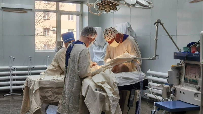 Врачи Южно-Сахалинска для спасения жизни извлекли из желудка младенца три магнита 