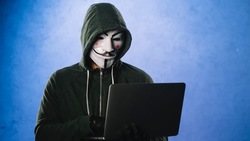 Мошенники втягивают россиян в совершение диверсий через объявления в Telegram