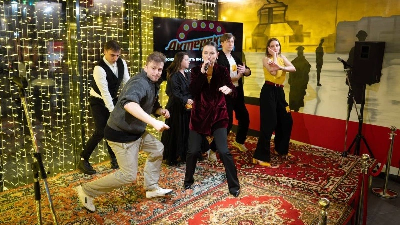 День артиста впервые отметили в Южно-Сахалинске