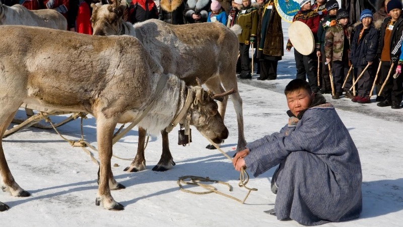 Власти Сахалинской области обсудили меры для повышения рождаемости среди коренных народов Севера 