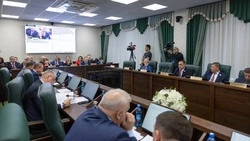 Правительство Сахалинской области выделит средства на социальные программы и контроль тарифов