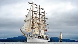 Молодые яхтсмены и моряки примут участие в Параде Парусов в рамках ВЭФ-2025