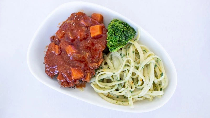 «Аврора» обновила меню на девяти рейсах. Один из них — сахалинский