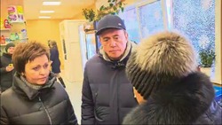Валерий Лимаренко проверил работу социального магазина в Смирных