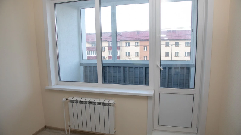 «Во все щели дует»: Лимаренко пообещал ветерану труда поставить новые окна в квартире