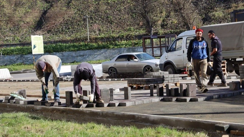 Участок дороги в Холмске обновят в рамках Народной программы «Единой России»