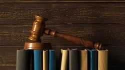 Верховный суд РФ оправдал обвиненную в травле ребенка учительницу из Охи