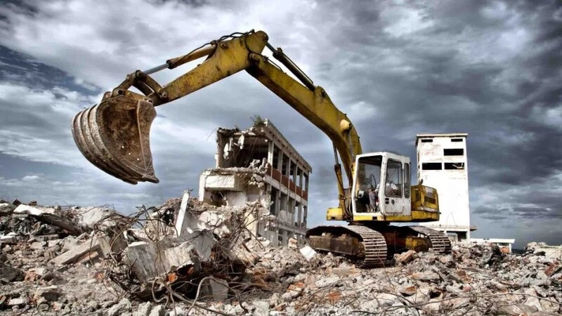 В Анивском районе готовят проект по сносу ветхих и аварийных строений