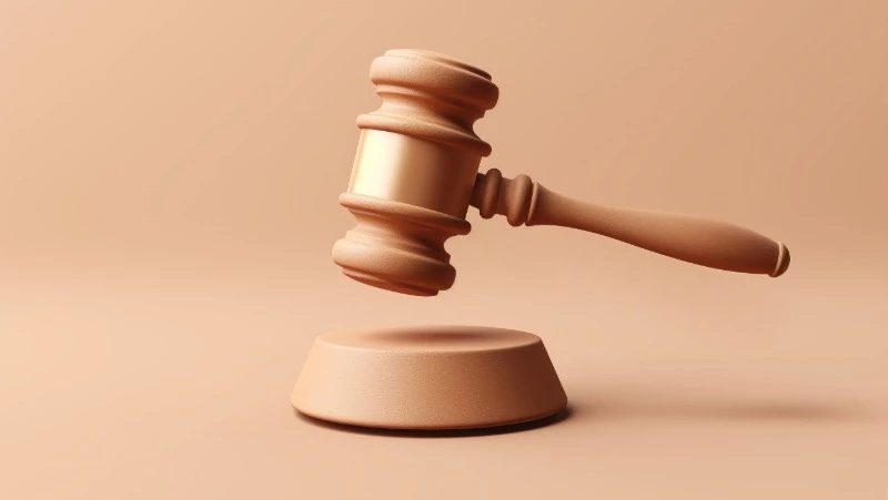 Жительница Южно-Сахалинска избила сотрудника ГИБДД из-за обвинения