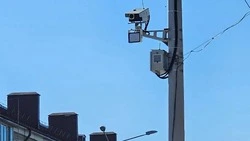 Дорожная камера обеспечит безопасность учеников школы № 1 в Корсакове