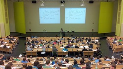 Профессор МГИМО прочитает лекцию на Сахалине
