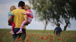 В Госдуме предложили ввести дополнительные выходные для многодетных семей