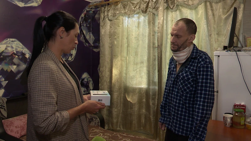 Житель Сахалина получил голосообразующий аппарат после обращения к губернатору