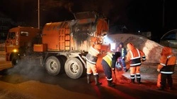 Первые выбоины на дорогах Южно-Сахалинска отремонтировали с помощью литого асфальта