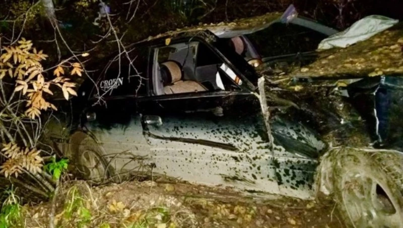 В Охинском районе пьяный водитель вылетел в кювет и перевернулся 