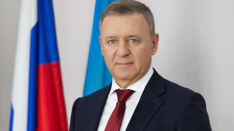 Мэр Южно-Сахалинска Сергей Надсадин назвал 23 февраля символом мужества и любви к Родине