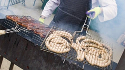 40 кг мясных колбасок съели сахалинцы, чтобы выбрать самую вкусную