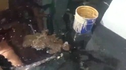 «Вынуждены нюхать»: подвал жилого дома в Южно-Сахалинске затопило фекалиями