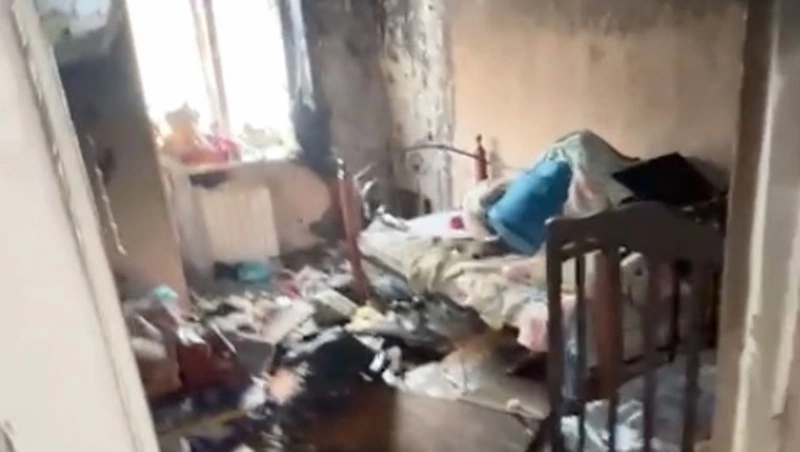 «Вся детская в дыму»: семья сахалинского участника СВО потеряла квартиру после пожара