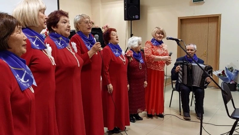 На форуме «Мамины истории» в Невельске собрали посылки для отправки в зону СВО