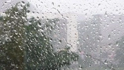 Циклон принесет на Сахалин ливни и поднимет уровень воды в реках